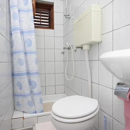Apartamento With A Parking Space Starigrad, Paklenica - 6614 *